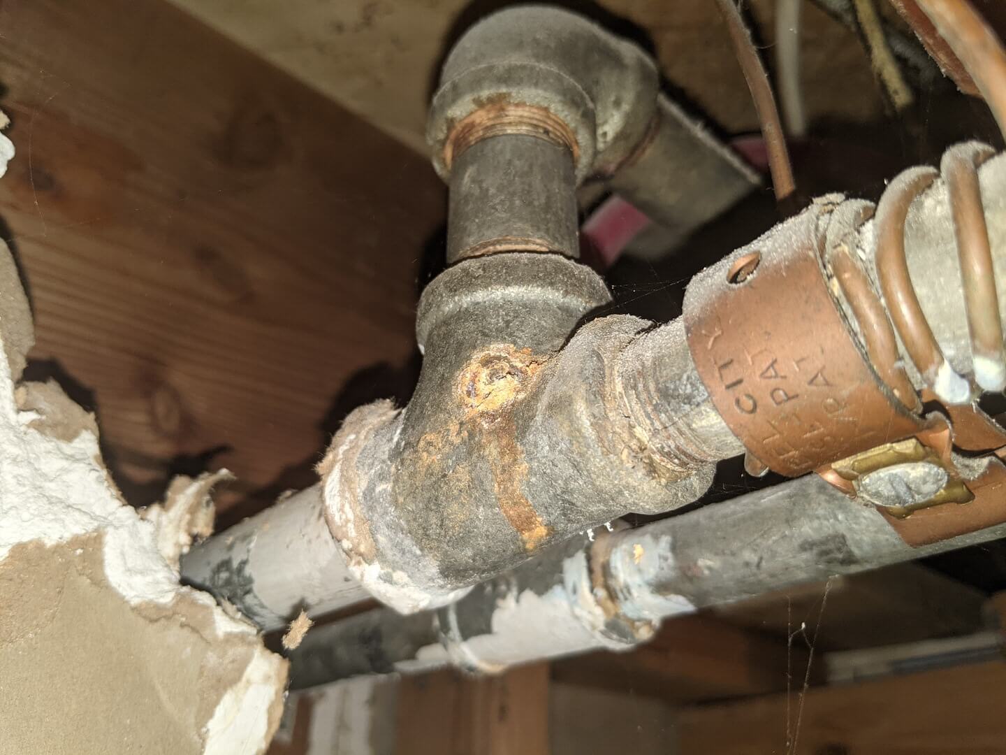 Corroded pipe before repair